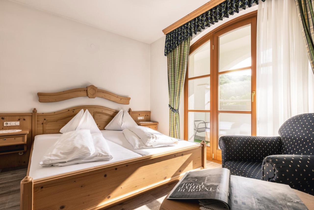 Genussgasthof & Hotel Beim Krutzler Heiligenbrunn Luaran gambar